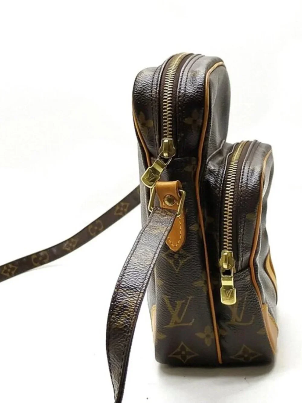 Authentic Louis Vuitton Vintage Amazone Monogram Crossbody